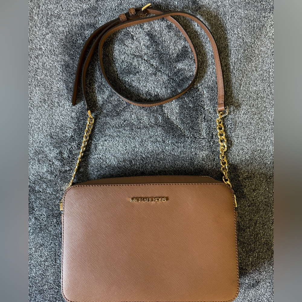 Michael Kors Jet Set Travel Large Crossbody